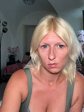 Snapshot of barbiplaymate chatting on August 2026 08:50:01 AM barbiplaymate online show from August 2026 08:50:01 AM