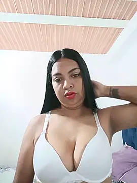 Snapshot of Silvana2927 chatting on June 2026 01:57:01 PM Silvana2927 online show from June 2026 01:57:01 PM