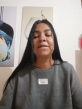 Silvana2927 online show from July 2026 10:28:02 AM