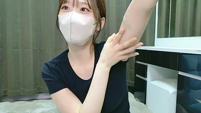Snapshot of rei_0707 chatting on April 2026 01:06:02 PM rei 0707 online show from April 2026 01:06:02 PM