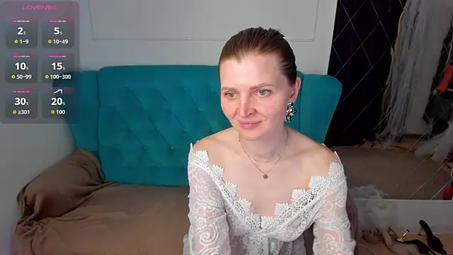 Liza  Evans online show from June 2026 07:03:01 AM