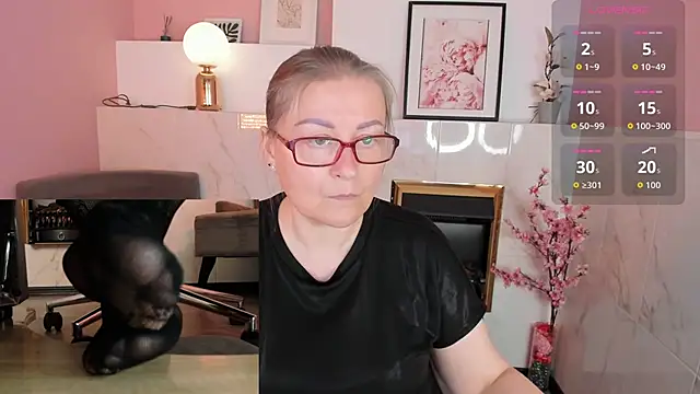 Alexandra Kind online show from June 2026 08:46:01 PM