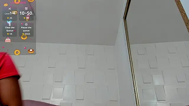 Snapshot of KimberlyBoonee chatting on May 2026 07:33:02 PM KimberlyBoonee online show from May 2026 07:33:02 PM