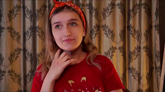 ThaliaNebel online show from April 2026 08:12:02 PM