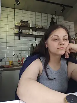 Snapshot of _Mikky_lil_ chatting on May 2026 08:31:01 AM Mikky lil online show from May 2026 08:31:01 AM