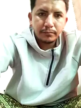 Alcantar01 online show from June 2026 04:40:02 PM