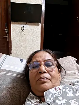 Shalini3456 online show from April 2026 08:17:01 AM