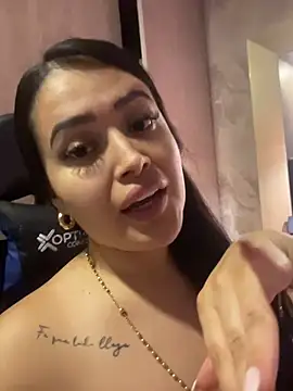 Snapshot of Sara_fun chatting on November 2025 04:23:01 AM Sara fun online show from November 2025 04:23:01 AM