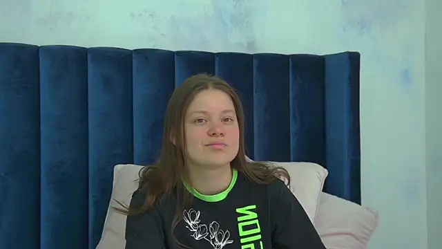 SaraFranklins online show from April 2026 04:46:02 PM