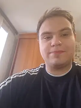 Glowing Diamant online show from April 2026 11:01:01 AM