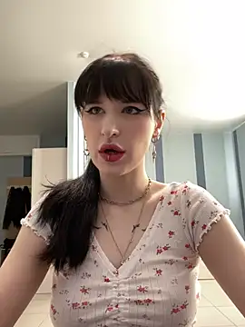 Snapshot of xo_Spirit chatting on April 2026 01:20:01 PM xo Spirit online show from April 2026 01:20:01 PM