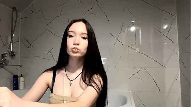 katethecutest online show from April 2026 12:50:02 PM