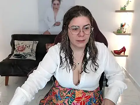 SultanaNoir online show from April 2026 07:47:01 PM