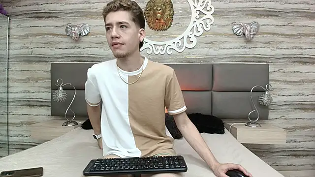 Maikol Newman online show from April 2026 12:30:01 PM