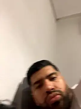 edward568 online show from April 2026 09:28:02 PM