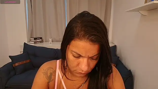 Eva Davvis online show from April 2026 11:23:01 AM