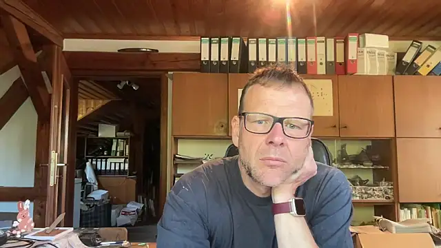 Snapshot of o_florian_o1 chatting on May 2026 05:13:01 AM o florian o1 online show from May 2026 05:13:01 AM