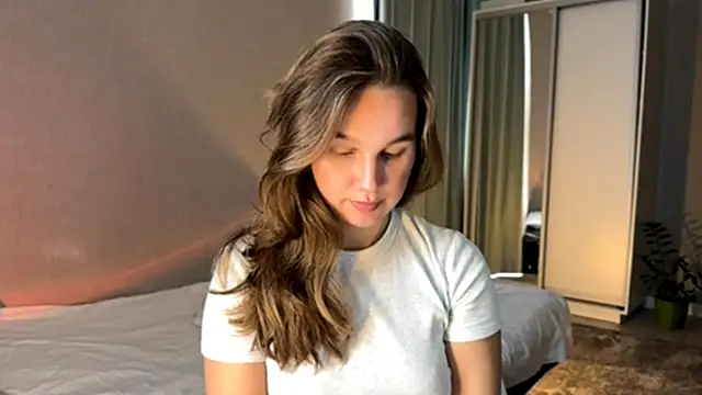 Snapshot of secretnaya_girl chatting on June 2026 08:35:02 AM secretnaya girl online show from June 2026 08:35:02 AM