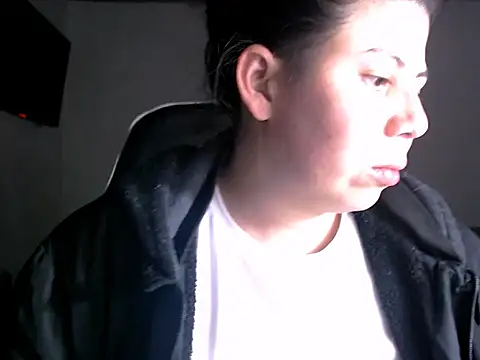 katiaerotic online show from April 2026 01:49:01 AM