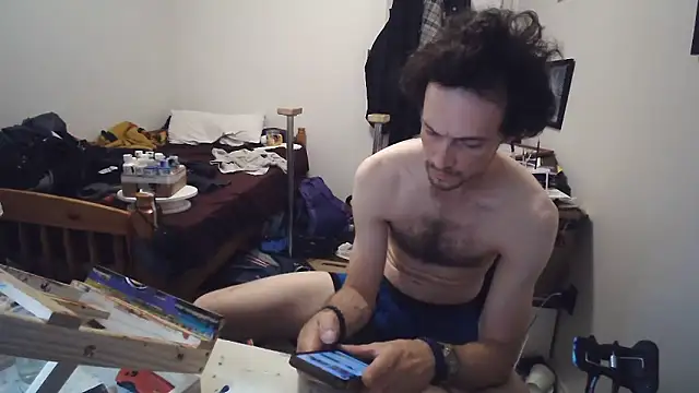 Snapshot of JohnnyMoves chatting on May 2026 01:14:02 AM JohnnyMoves online show from May 2026 01:14:02 AM