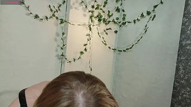 Lina Wi online show from May 2026 08:17:01 PM