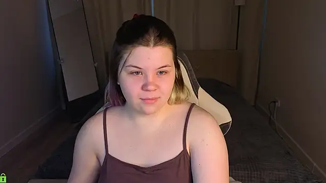 Snapshot of Kristen_Gibbs chatting on May 2026 12:50:02 AM Kristen Gibbs online show from May 2026 12:50:02 AM