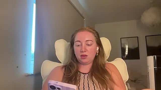 arielsweetieee online show from May 2026 05:18:01 PM