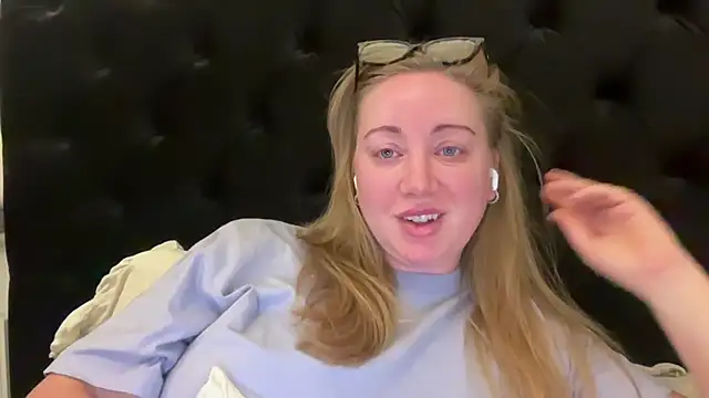 arielsweetieee online show from June 2026 03:40:02 AM