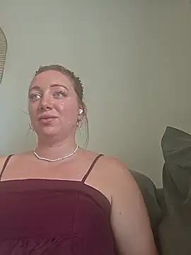 arielsweetieee online show from July 2026 11:28:01 AM