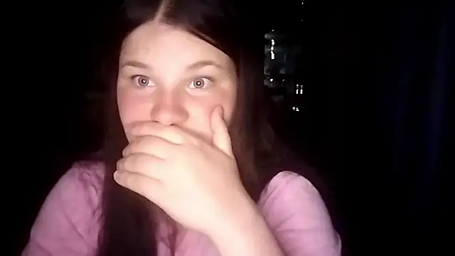 Snapshot of BeatriceMolands chatting on May 2026 06:27:02 PM BeatriceMolands online show from May 2026 06:27:02 PM