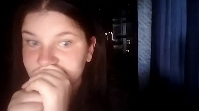Snapshot of BeatriceMolands chatting on May 2026 05:43:01 PM BeatriceMolands online show from May 2026 05:43:01 PM