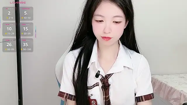 XiaoMei-iiiiii online show from April 2026 06:09:01 PM