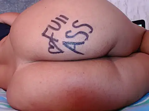 Snapshot of sexy-body22 chatting on June 2026 07:23:02 PM sexy-body22 online show from June 2026 07:23:02 PM