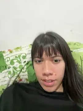 Snapshot of drea-an chatting on May 2026 11:06:02 PM drea-an online show from May 2026 11:06:02 PM