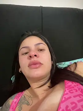 Snapshot of Livia-cortez chatting on May 2026 12:46:01 PM Livia-cortez online show from May 2026 12:46:01 PM