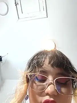 BelleVivianne online show from June 2026 01:01:01 PM
