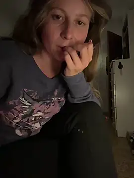 BizcochitoLeila online show from April 2026 10:12:02 PM