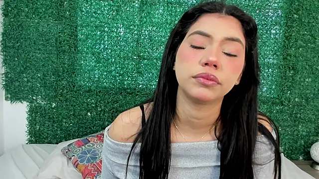Nathy Pelaez online show from June 2026 11:37:01 AM
