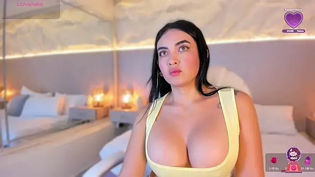 Snapshot of SofiaThonsonn chatting on June 2026 08:09:02 PM SofiaThonsonn online show from June 2026 08:09:02 PM