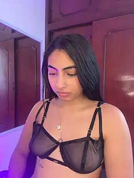 Snapshot of Lily_Rush chatting on May 2026 12:10:01 PM Lily Rush online show from May 2026 12:10:01 PM