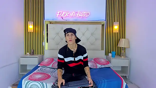 Just18Jake  online show from April 2026 12:12:01 AM