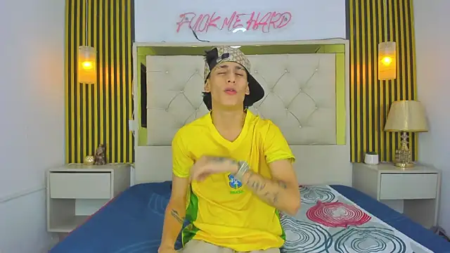 Just18Jake  online show from May 2026 12:49:01 AM