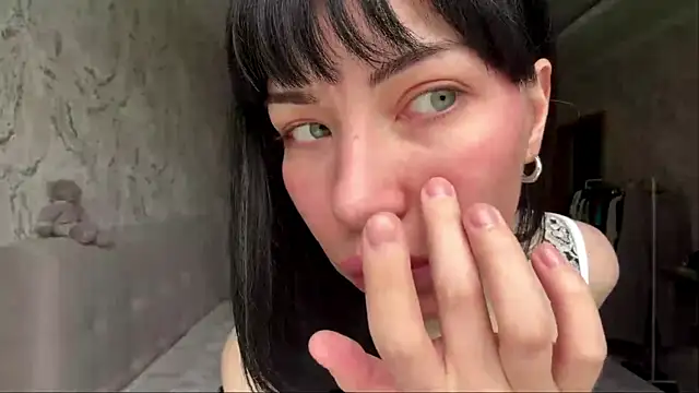Snapshot of LuisaAlconcel chatting on April 2026 06:49:01 AM LuisaAlconcel online show from April 2026 06:49:01 AM