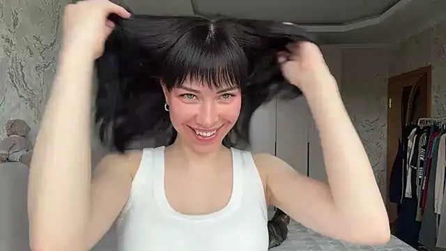 Snapshot of LuisaAlconcel chatting on May 2026 01:38:01 PM LuisaAlconcel online show from May 2026 01:38:01 PM