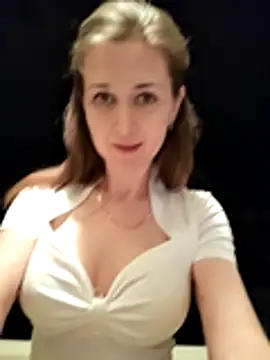 Snapshot of irresistibelle chatting on June 2026 06:47:01 PM irresistibelle online show from June 2026 06:47:01 PM