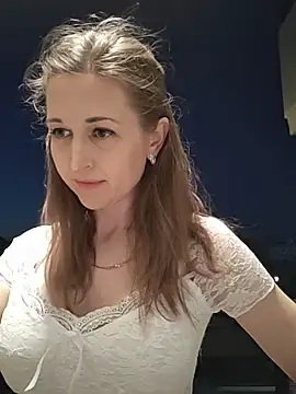 Snapshot of irresistibelle chatting on June 2026 05:47:02 PM irresistibelle online show from June 2026 05:47:02 PM