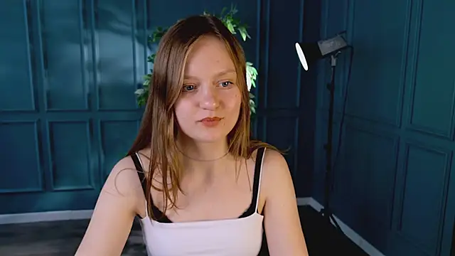 Snapshot of French_Fry chatting on May 2026 01:08:01 PM French Fry online show from May 2026 01:08:01 PM