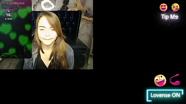 Snapshot of Luxury_11v chatting on April 2026 08:12:02 PM Luxury 11v online show from April 2026 08:12:02 PM