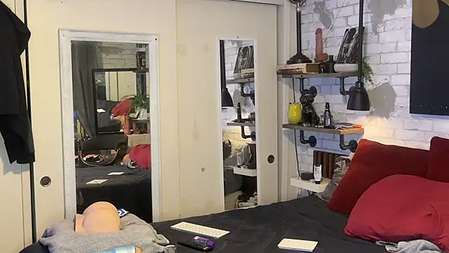 Snapshot of maxbandit chatting on October 2025 01:47:02 PM maxbandit online show from October 2025 01:47:02 PM