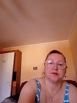 I amVeronicle online show from June 2026 05:18:01 AM